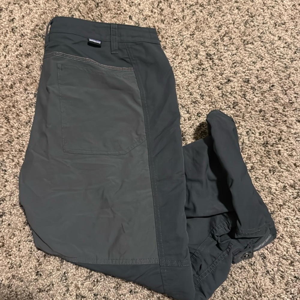Women’s size 8 Patagonia hikingg pants